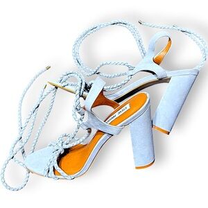 NEW Steve Madden block heel